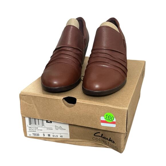 NIB! Clarks Emily2 Cove British Tan Leather Pump Booties - Size 9 - Picture 11 of 11